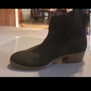 Ankle boots